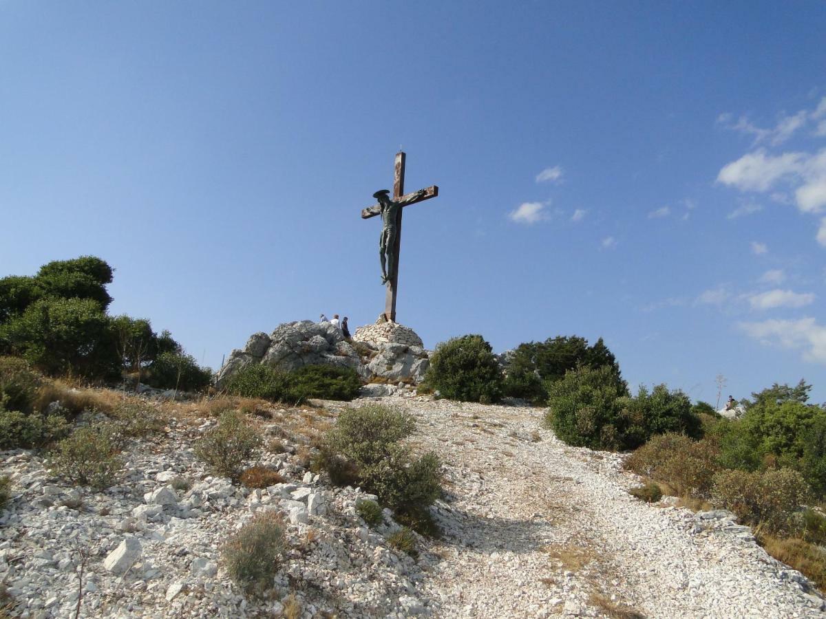 Sa Domu E Muru Galtellì Exteriör bild